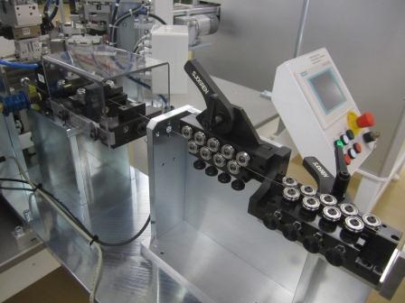 Zangenvorschub / Drahtvorschub mit Drahtrichapparat Zangenvorschub / Drahtvorschub mit Drahtrichapparat